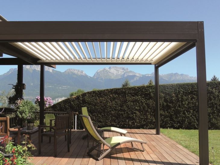 Louver pergola